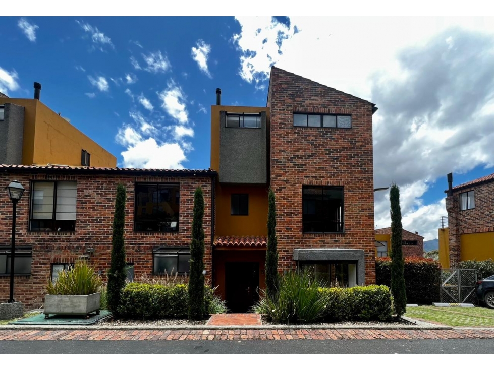 Casa en venta en San Jose De Bavaria, Bogotá · foto 15 de 20