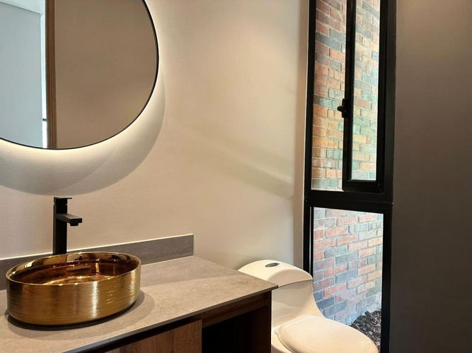 Apartamento de 2 alcobas en venta en El Poblado, Medellín, 203 m² · foto 13 de 16