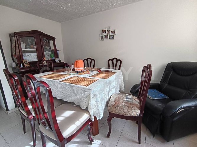 Casa de 6 alcobas en venta en Vision De Colombia, Bogotá, 145 m² · foto 9 de 20