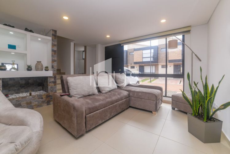 Casa en venta en Zipaquirá · foto 3 de 16