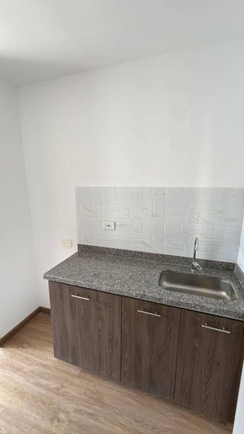 Apartaestudio en venta en La Castellana, Bogotá, 19 m² · foto 10 de 14