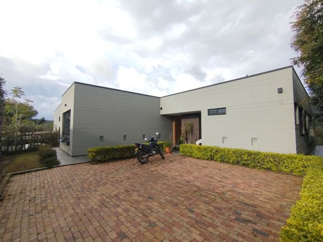 Casa de 3 alcobas en venta en Pantanillo, El Retiro, 285 m² · foto 2 de 24