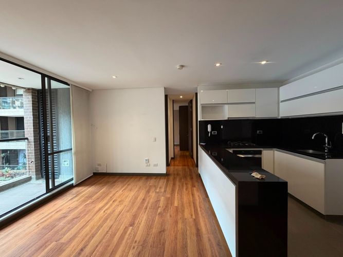 Apartamento de 3 alcobas en venta en Alejandria, Bogotá, 70 m² · foto 2 de 19