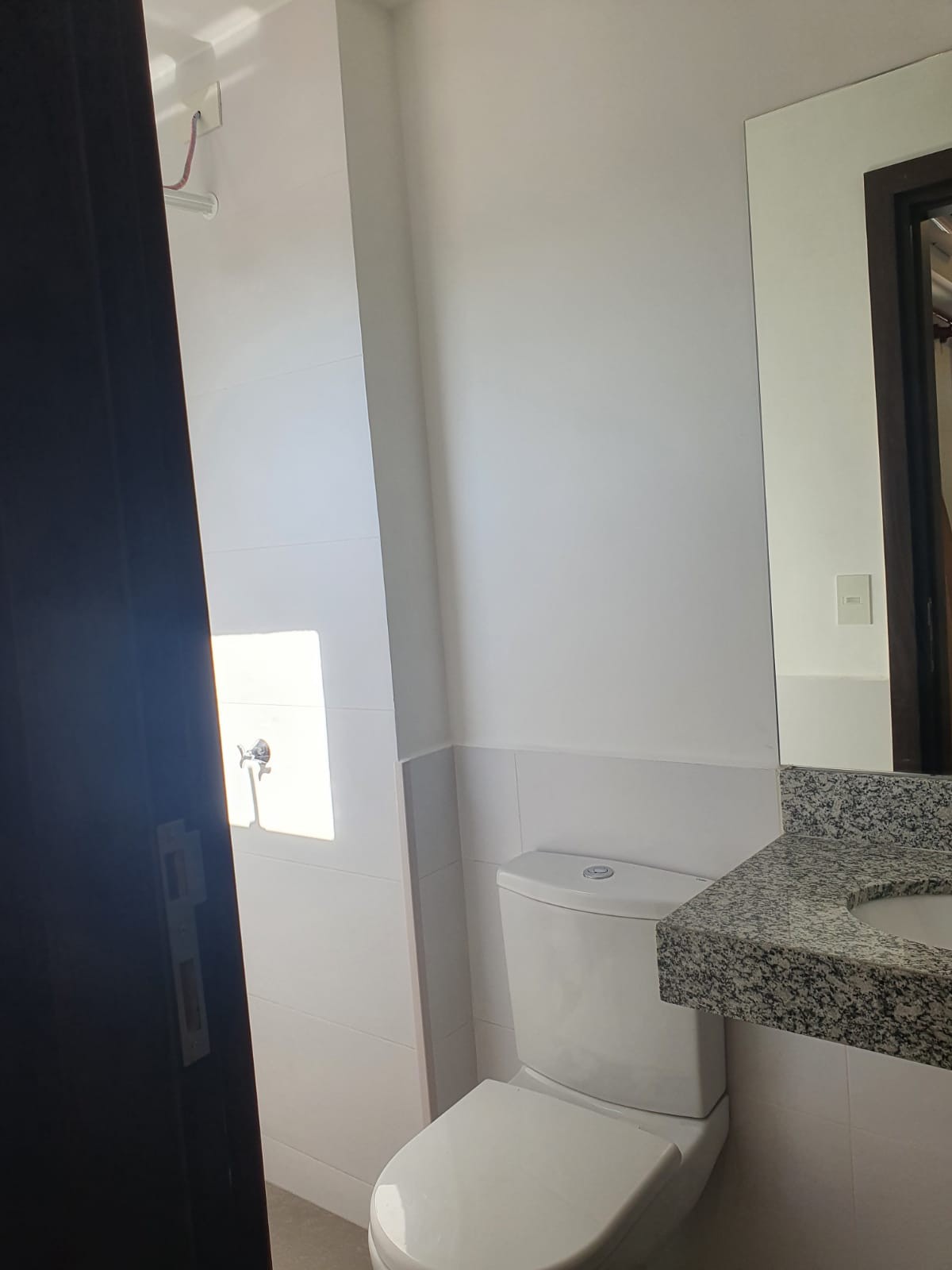 Exclusivo Monoambiente Amoblado en Mariano Roque Alonso: Vive la Comodidad a Pasos de la Universidad María Auxiliadora. — foto 3