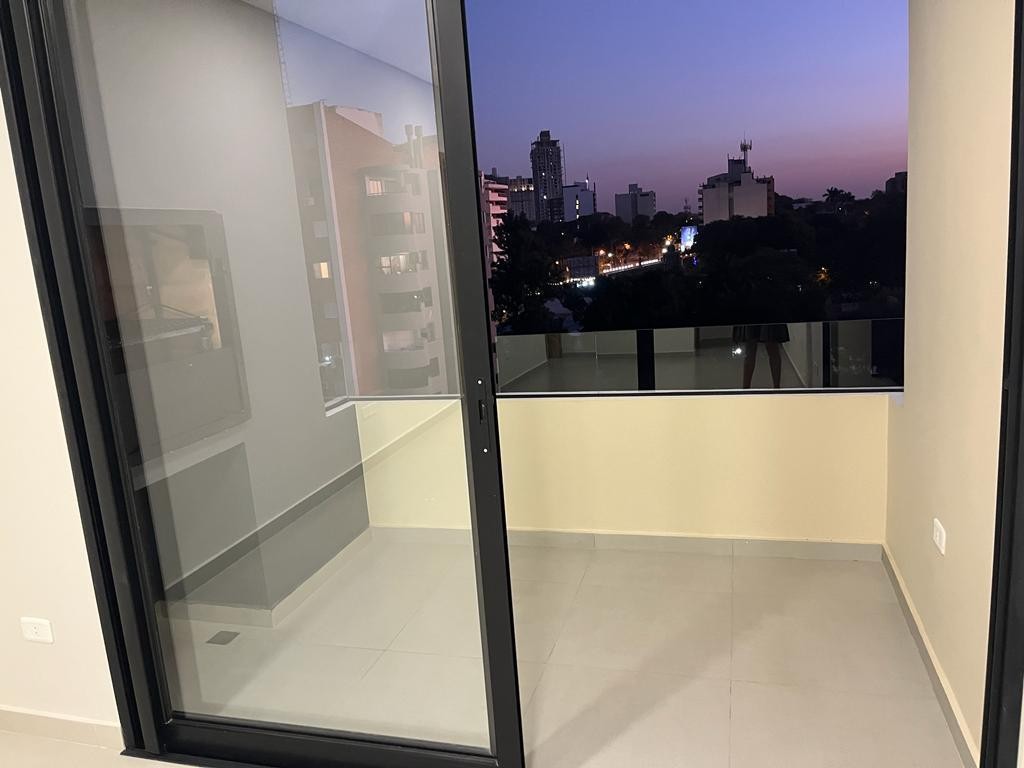 Exclusivo Departamento de 2 Dormitorios en Alquiler en Las Lomas: ¡Tu Nuevo Hogar te Espera! — foto 3