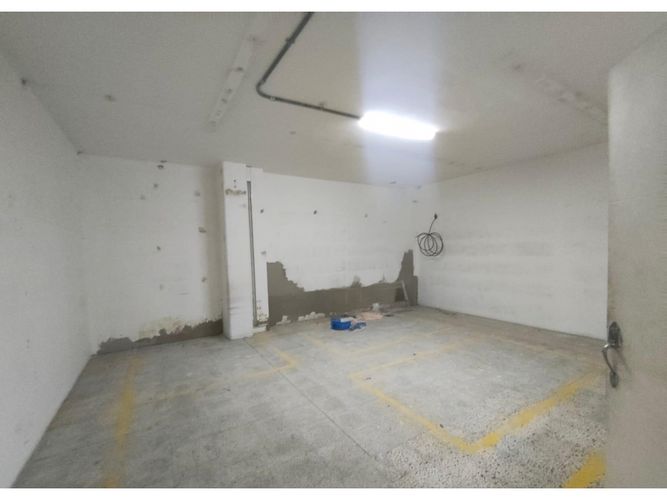 Bodega en arriendo en Villa Del Parque, Itagüí, 300 m² · foto 4 de 7