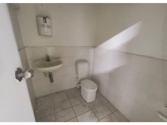 Bodega en arriendo en Villa Del Parque, Itagüí, 300 m² · foto 7 de 7