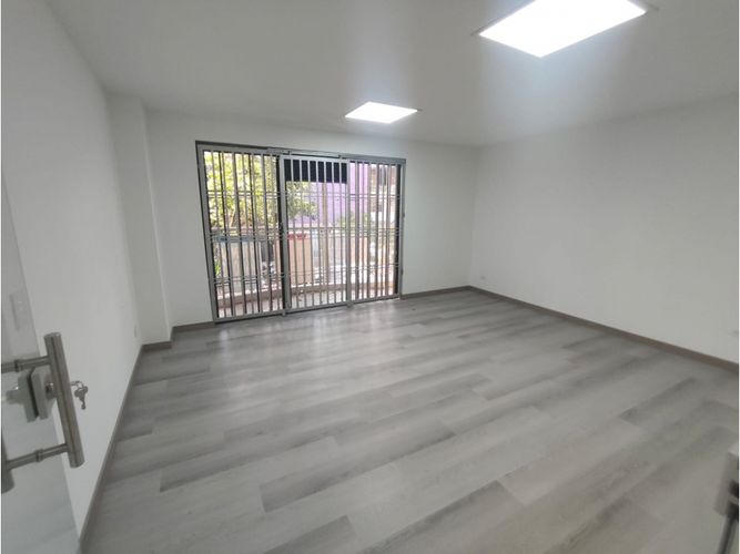 Oficina en arriendo en Suramericana, Medellín, 190 m² · foto 22 de 24