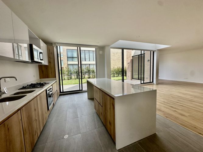Casa de 3 alcobas en venta en Chuntame, Cajicá, 177 m² · foto 4 de 24