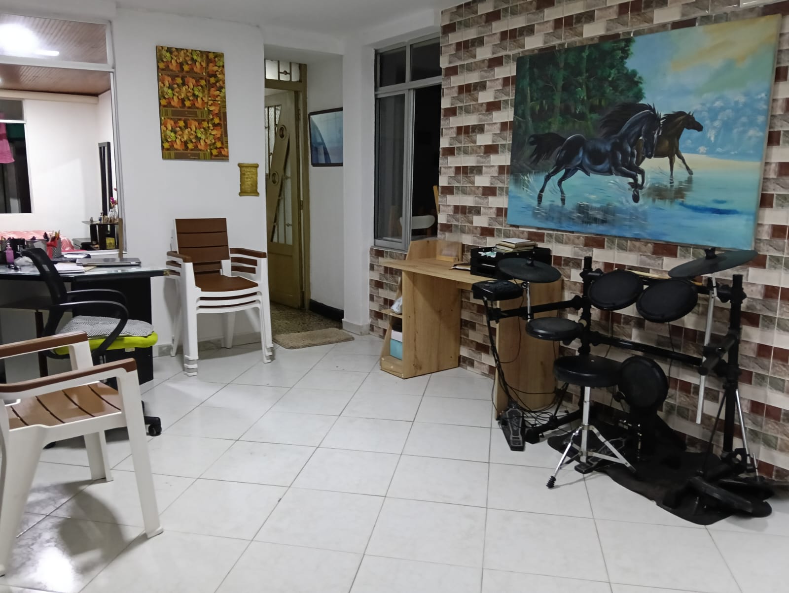 Casa en venta en Engativá, Bogotá · foto 2 de 24