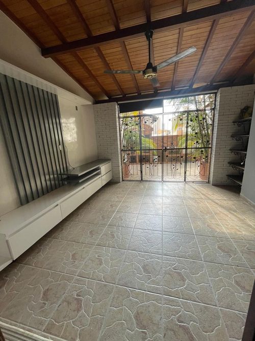Apartamento de 4 alcobas en venta en Cabecera Del Llano, Bucaramanga, 198 m² · foto 8 de 21