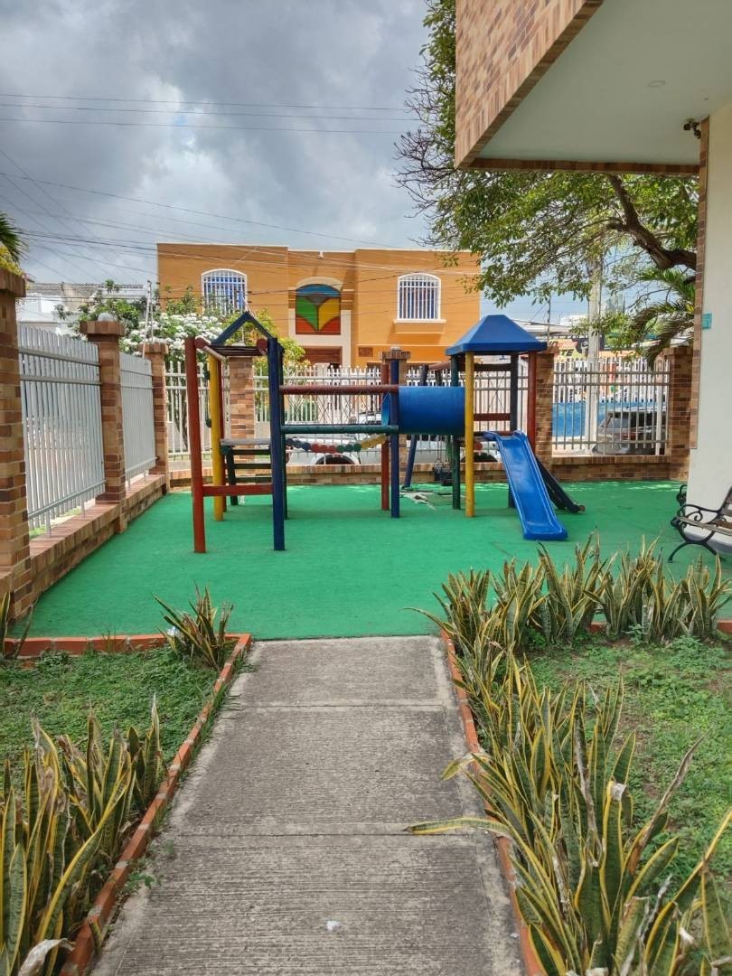 Apartamento en venta en El Poblado, Barranquilla · foto 3 de 24