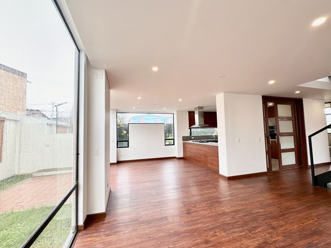 Casa de 3 alcobas en venta en Bojaca, Chía, 162 m² · foto 3 de 24
