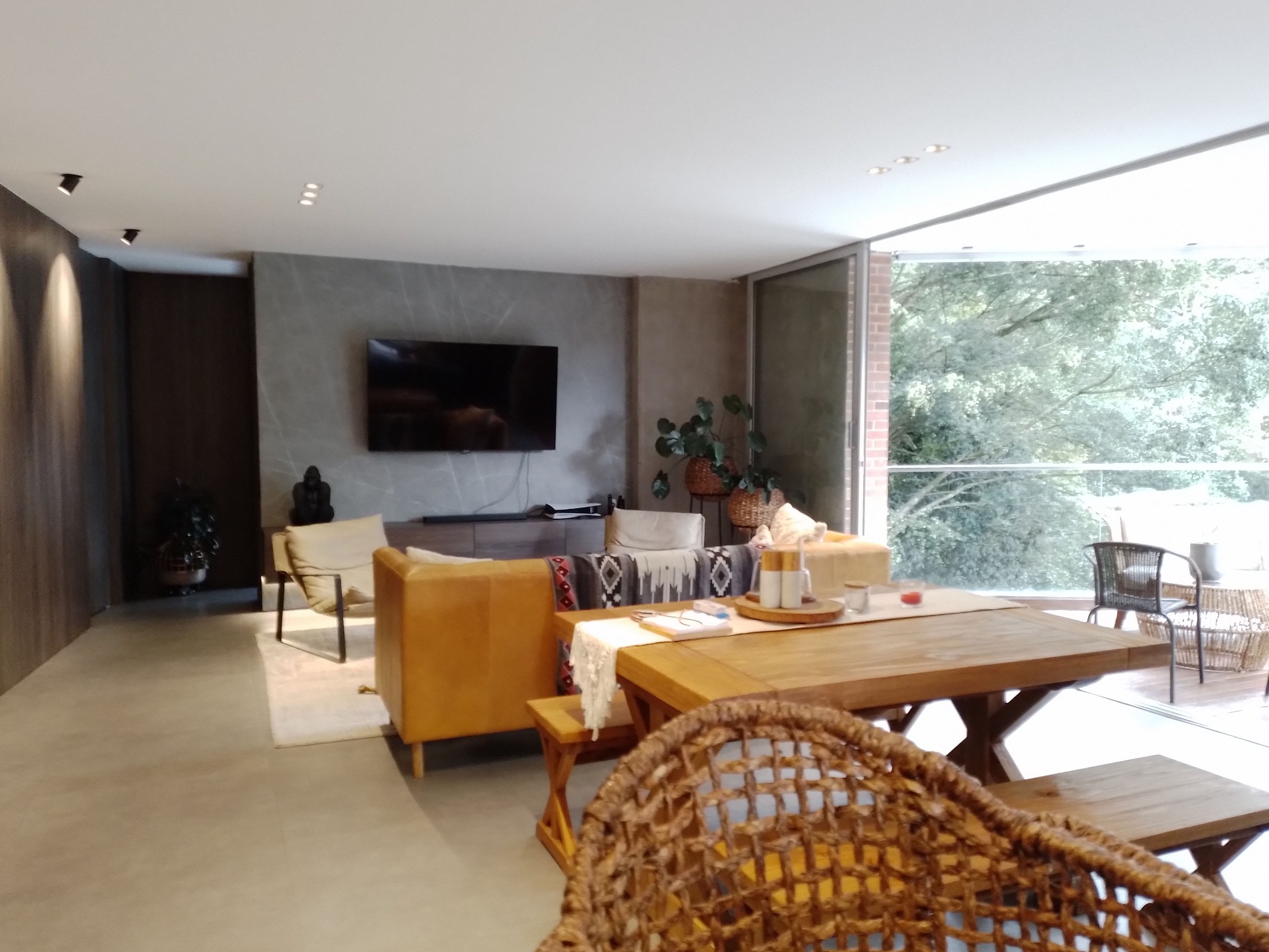 Apartamento en arriendo en El Poblado, Medellín · foto 3 de 18