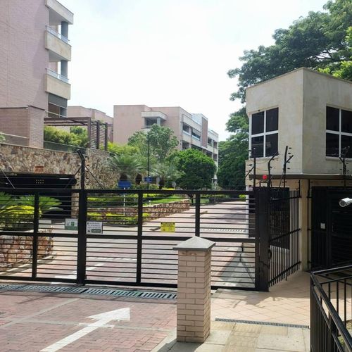 Apartamento de 3 alcobas en venta en Pance, Cali, 195 m² · foto 2 de 18