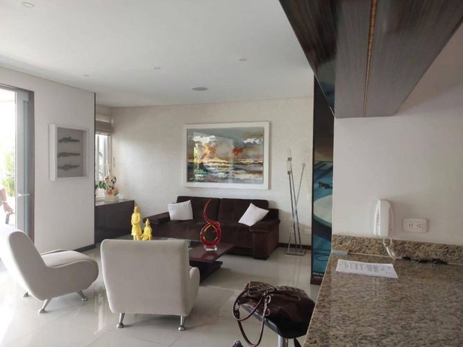 Apartamento de 3 alcobas en venta en Pance, Cali, 195 m² · foto 4 de 18