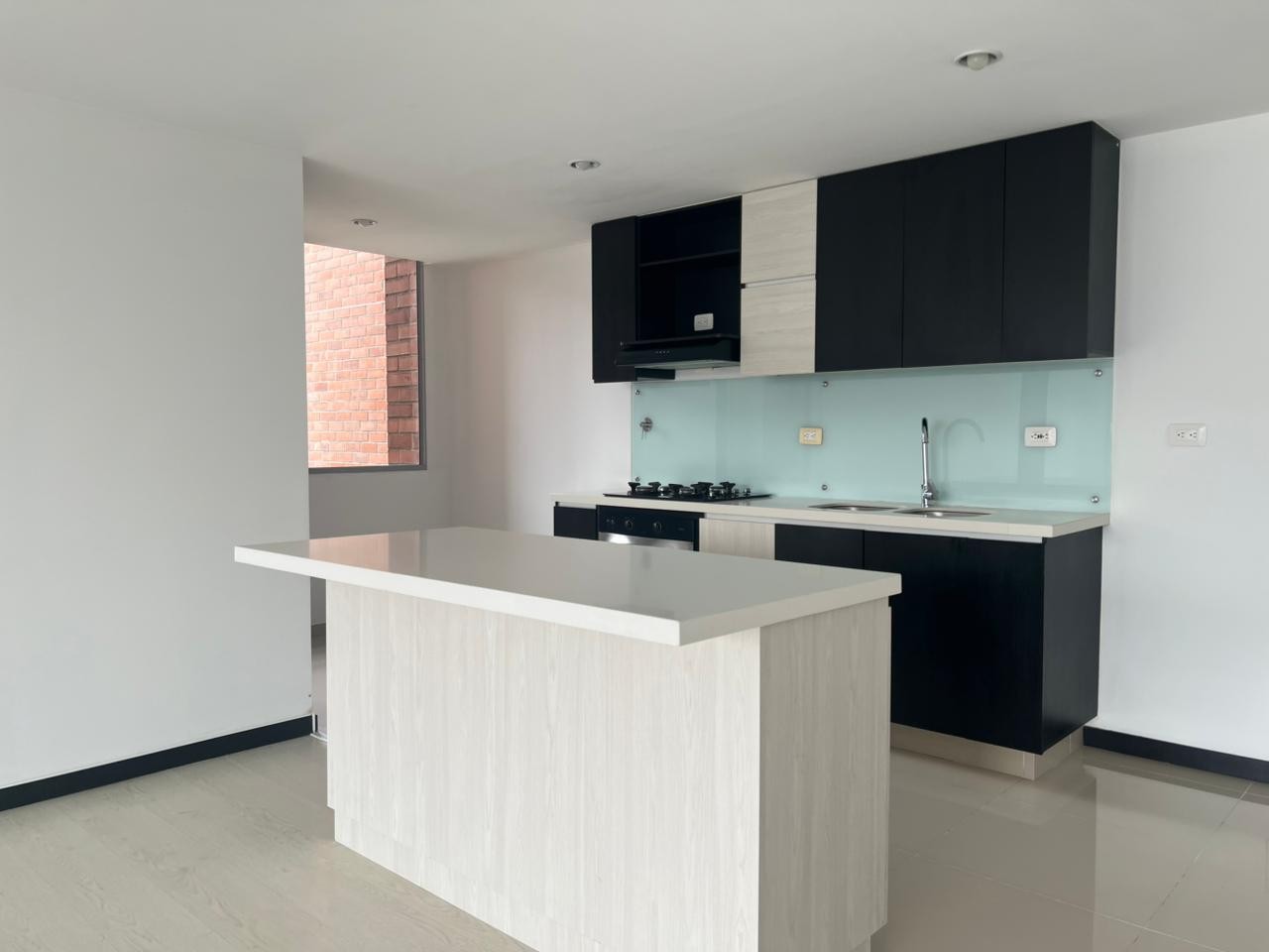 Apartamento en arriendo en La Pradera, Envigado · foto 4 de 16