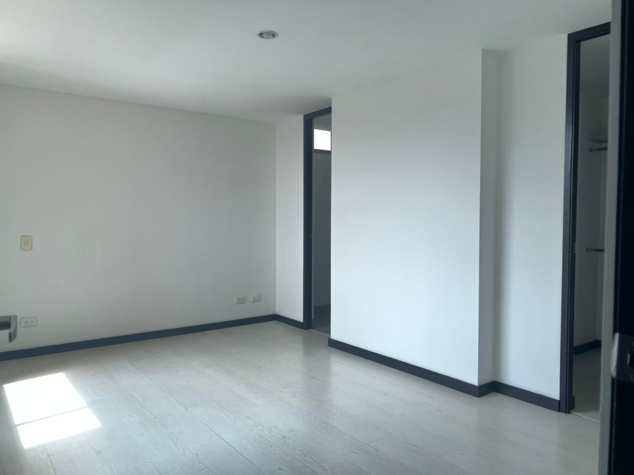 Apartamento en arriendo en La Pradera, Envigado · foto 10 de 16