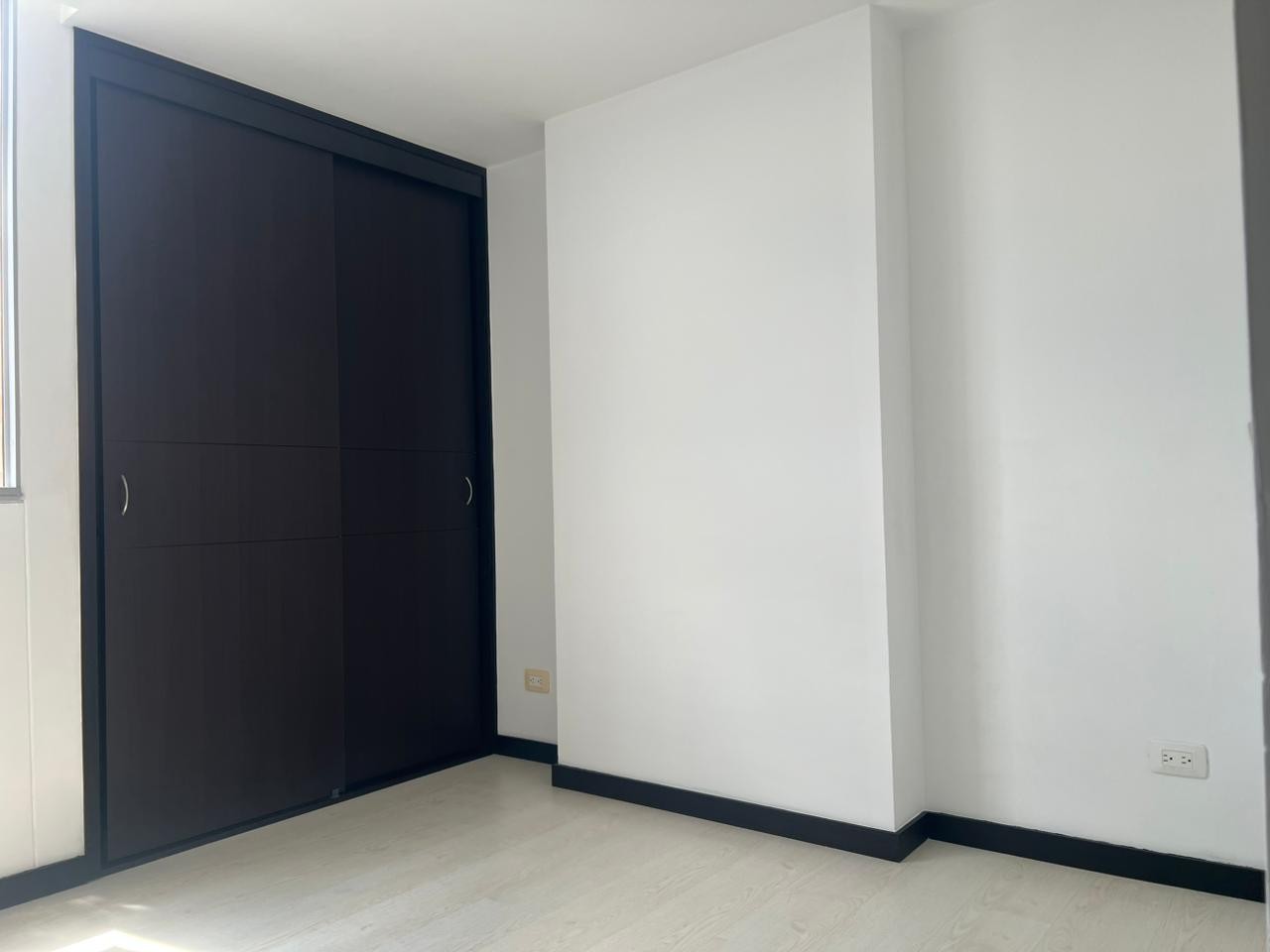 Apartamento en arriendo en La Pradera, Envigado · foto 8 de 16