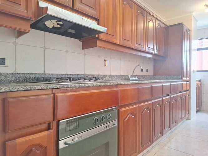Apartamento de 2 alcobas en arriendo en El Poblado, Medellín, 82 m² · foto 4 de 18