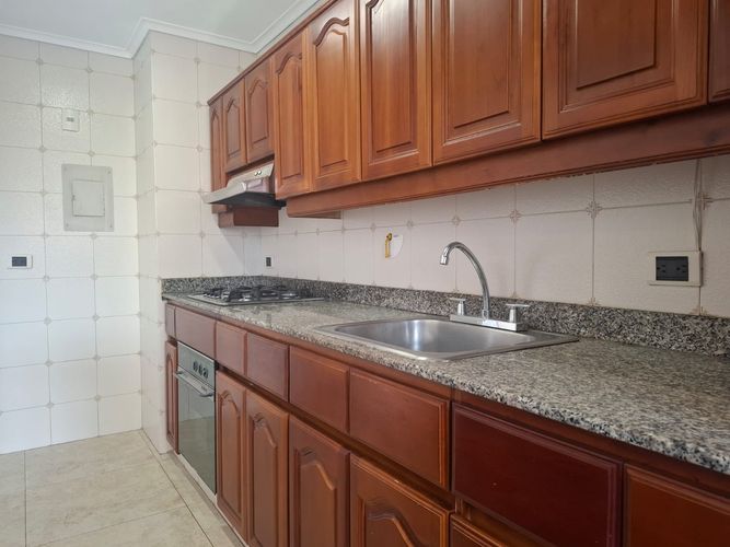 Apartamento de 2 alcobas en arriendo en El Poblado, Medellín, 82 m² · foto 7 de 18