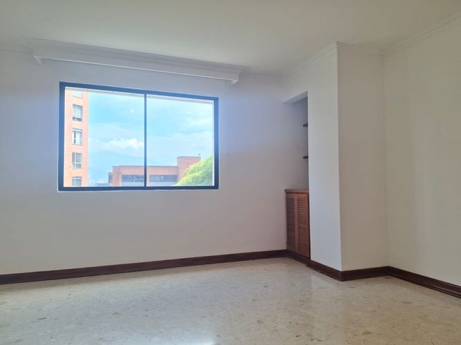 Apartamento de 2 alcobas en arriendo en El Poblado, Medellín, 82 m² · foto 13 de 18