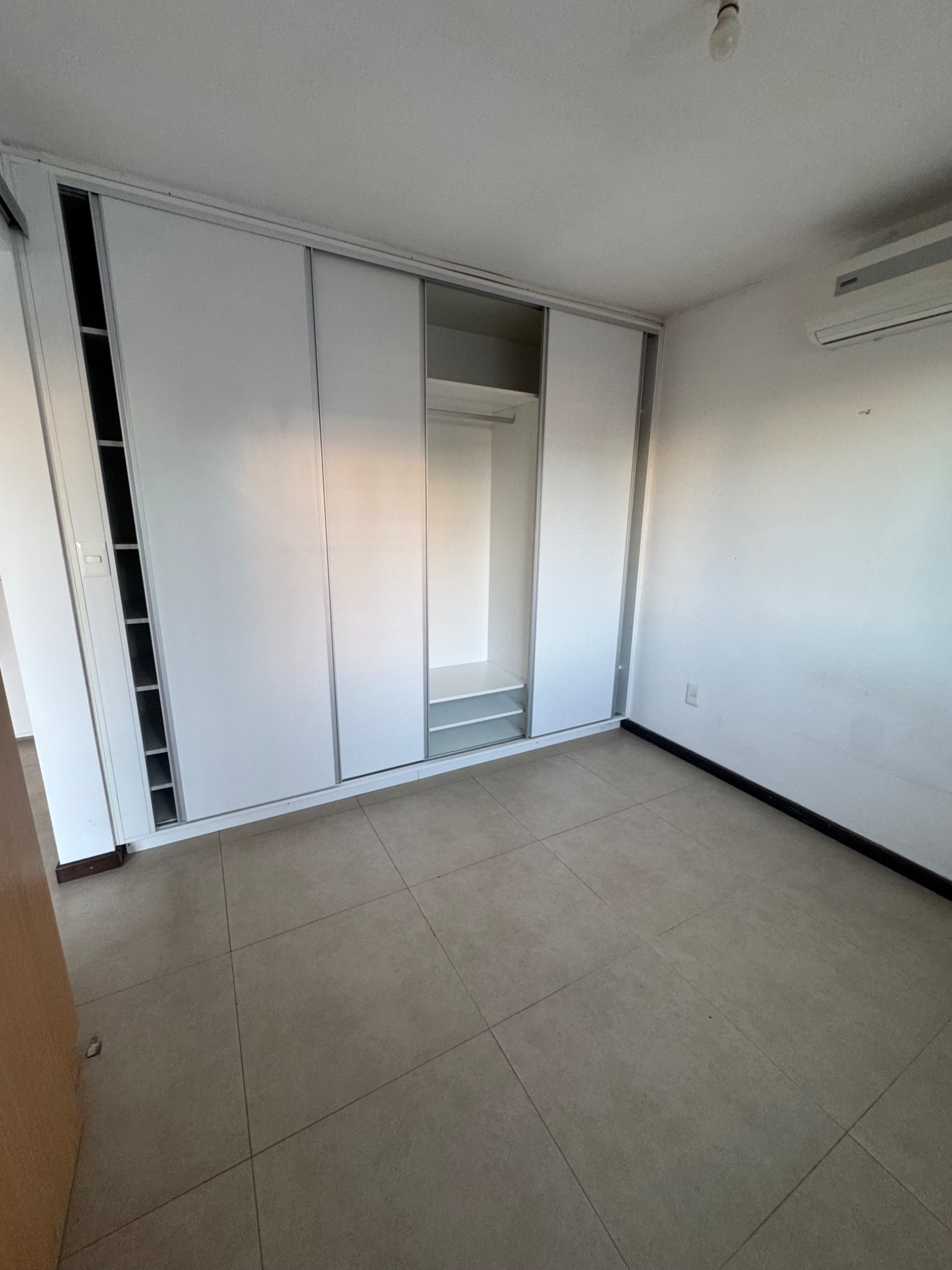 OPORTUNIDAD  VENTA APARTAMENTO CORDON SUR CON RENTA IDEAL INVERSORES – pohled 6