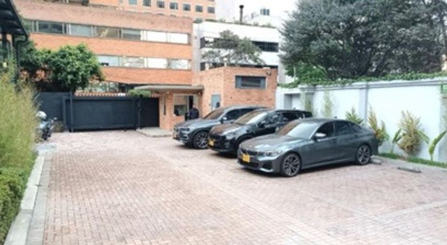 Casa de 5 alcobas en venta en Los Rosales, Bogotá, 1200 m² · foto 5 de 22