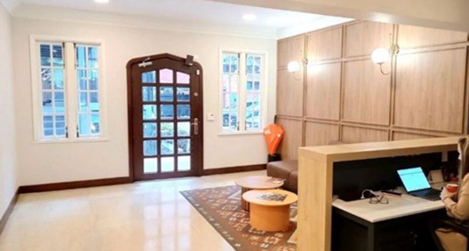 Casa de 5 alcobas en venta en Los Rosales, Bogotá, 1200 m² · foto 8 de 22
