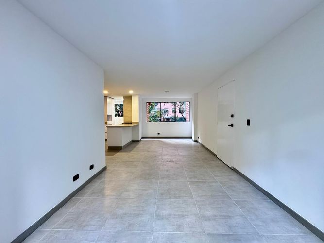Apartamento de 3 alcobas en arriendo en El Diamante No. 2, Medellín, 130 m² · foto 4 de 20