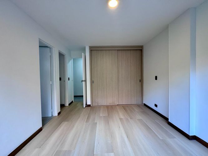 Apartamento de 3 alcobas en arriendo en El Diamante No. 2, Medellín, 130 m² · foto 8 de 20