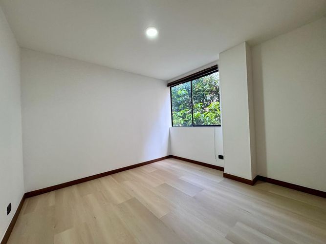 Apartamento de 3 alcobas en arriendo en El Diamante No. 2, Medellín, 130 m² · foto 12 de 20