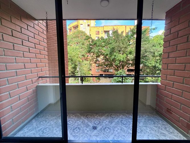 Apartamento de 3 alcobas en arriendo en El Diamante No. 2, Medellín, 130 m² · foto 18 de 20