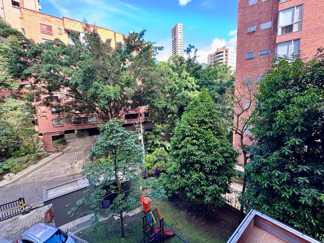 Apartamento de 3 alcobas en arriendo en El Diamante No. 2, Medellín, 130 m² · foto 19 de 20