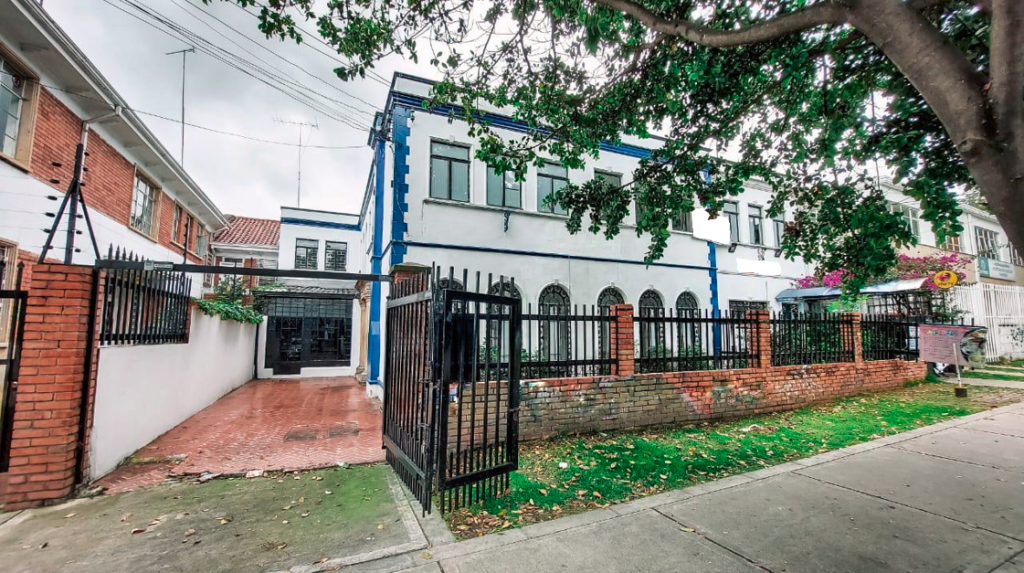 Casa en venta en Quinta Camacho, Bogotá · foto 2 de 20