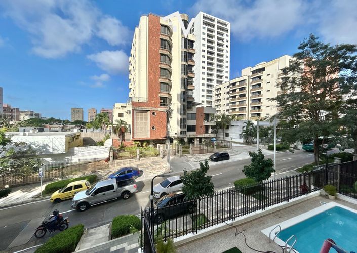 Apartamento en venta en Altos Del Prado, Barranquilla · foto 5 de 24