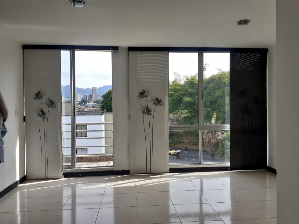 Apartamento en venta en Terminal, Pereira · foto 5 de 24