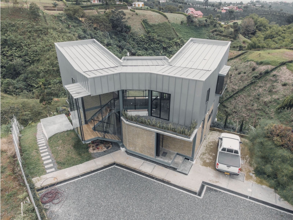 Casa en venta en San Jose Sur, Pereira · foto 2 de 13