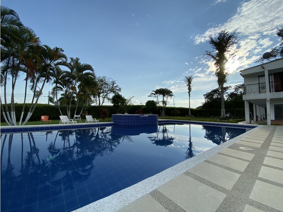 Casa en venta en Cerritos, Pereira · foto 2 de 24