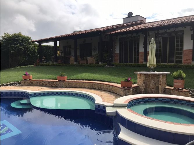 Casa en venta en Cerritos, Pereira · foto 3 de 24