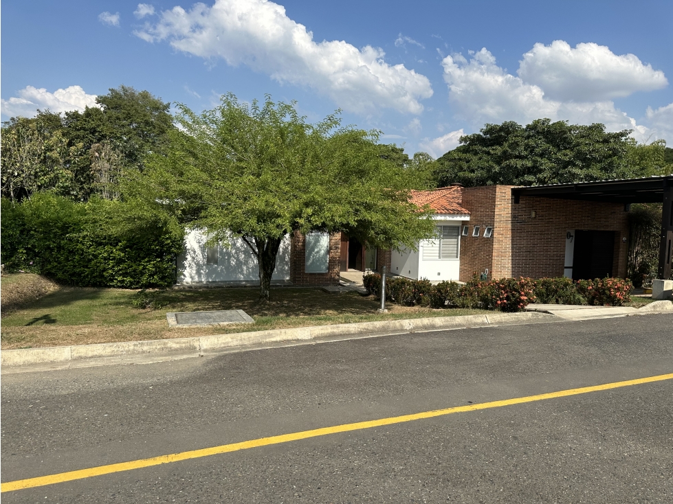 Casa en venta en Cerritos, Pereira · foto 2 de 24