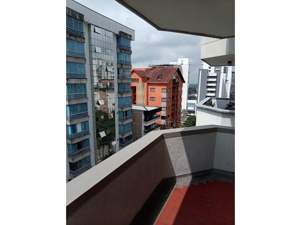 Apartamento en venta en Pinares, Pereira · foto 5 de 24