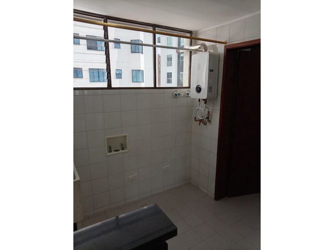 Apartamento en venta en Pinares, Pereira · foto 17 de 24