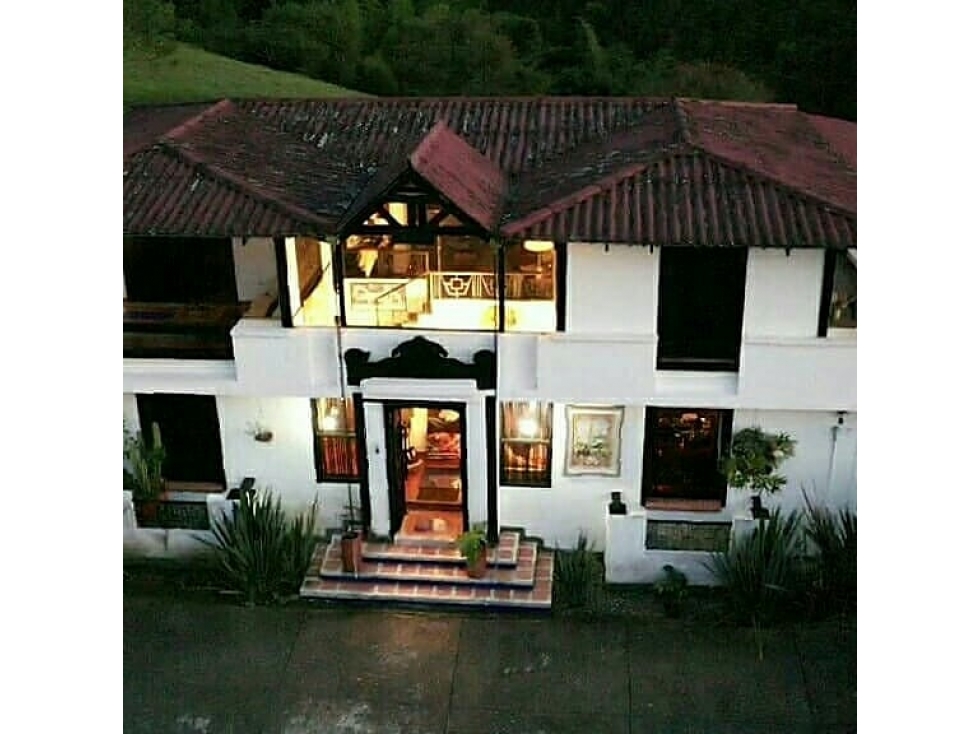 Casa en venta en Tribunas Corcega, Pereira · foto 2 de 24
