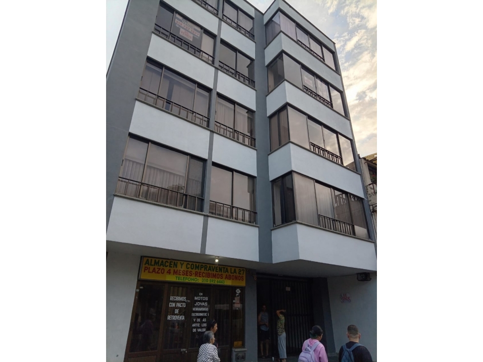 Apartamento en venta en Pereira, Pereira · foto 2 de 15