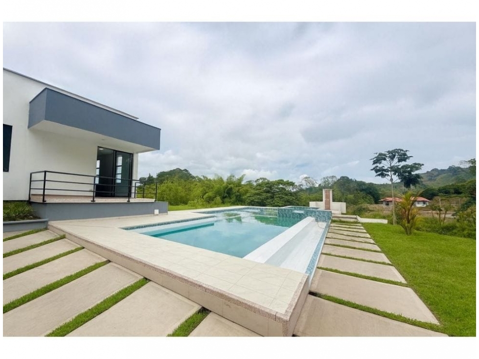 Casa en venta en Combia, Pereira · foto 2 de 24