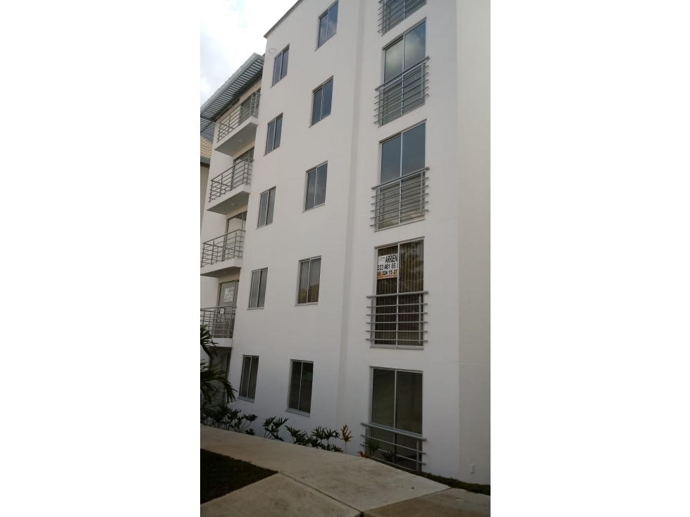 Apartamento en venta en Bosques De Cantabria, Pereira · foto 3 de 24