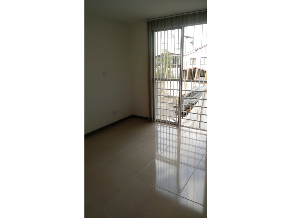 Apartamento en venta en Bosques De Cantabria, Pereira · foto 7 de 24