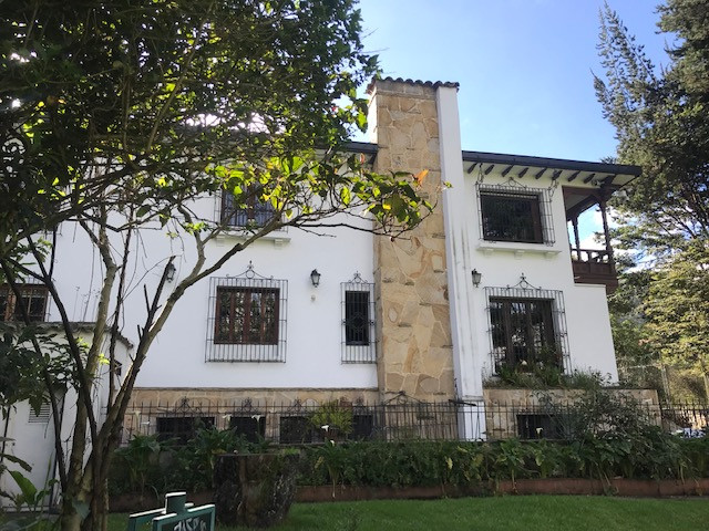 Casa en venta en Bosque Izquierdo, Bogotá · foto 2 de 24