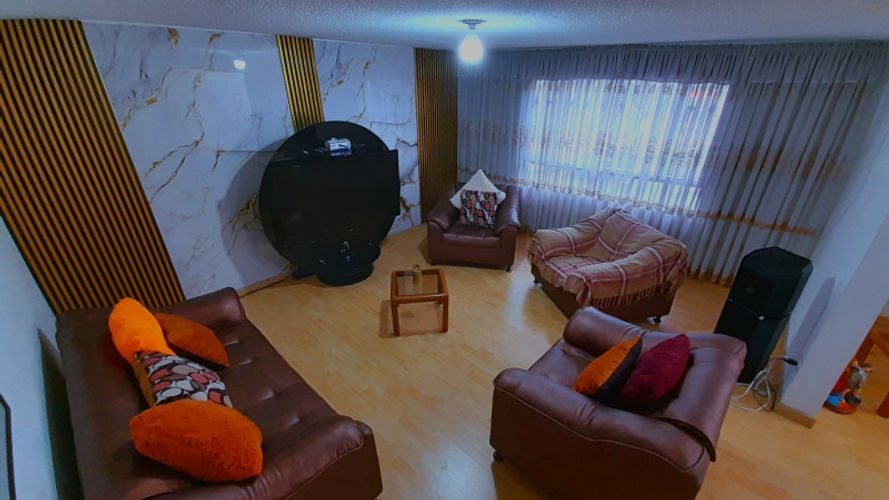 Casa de 3 alcobas en venta en Bosa Los Naranjos, Bogotá, 460 m² · foto 7 de 24